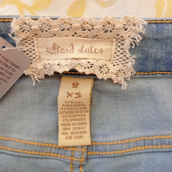 New Denim skirt. - Picture 7 of 8